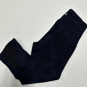 Lululemon Train Times Crop (17") Size 2 (0037)